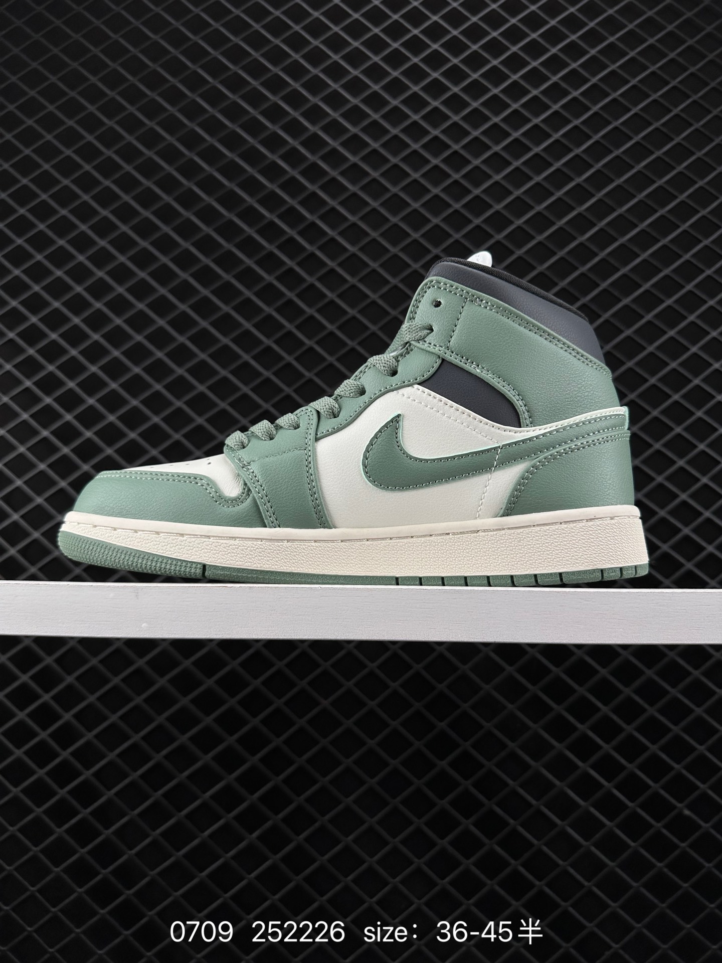 Air Jordan 1 Low AJ1